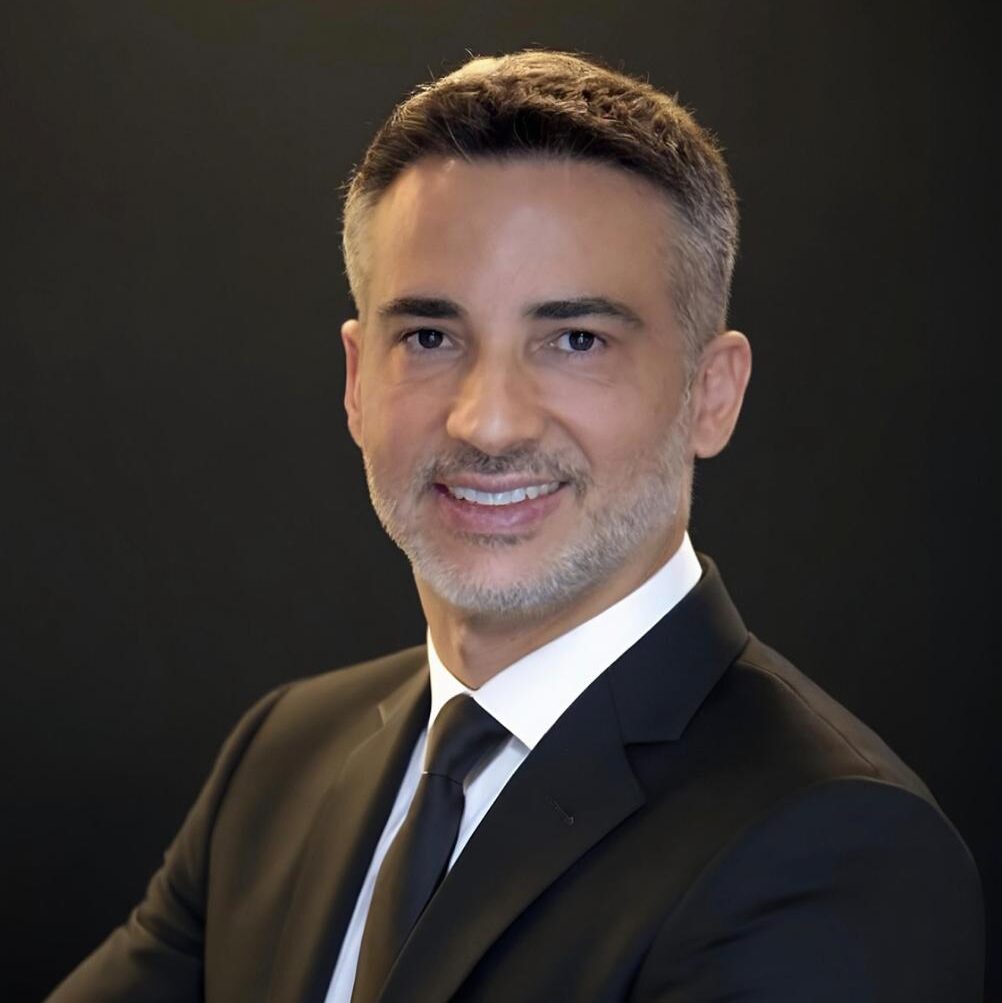 Dr. Luciano Pereira de Barros
